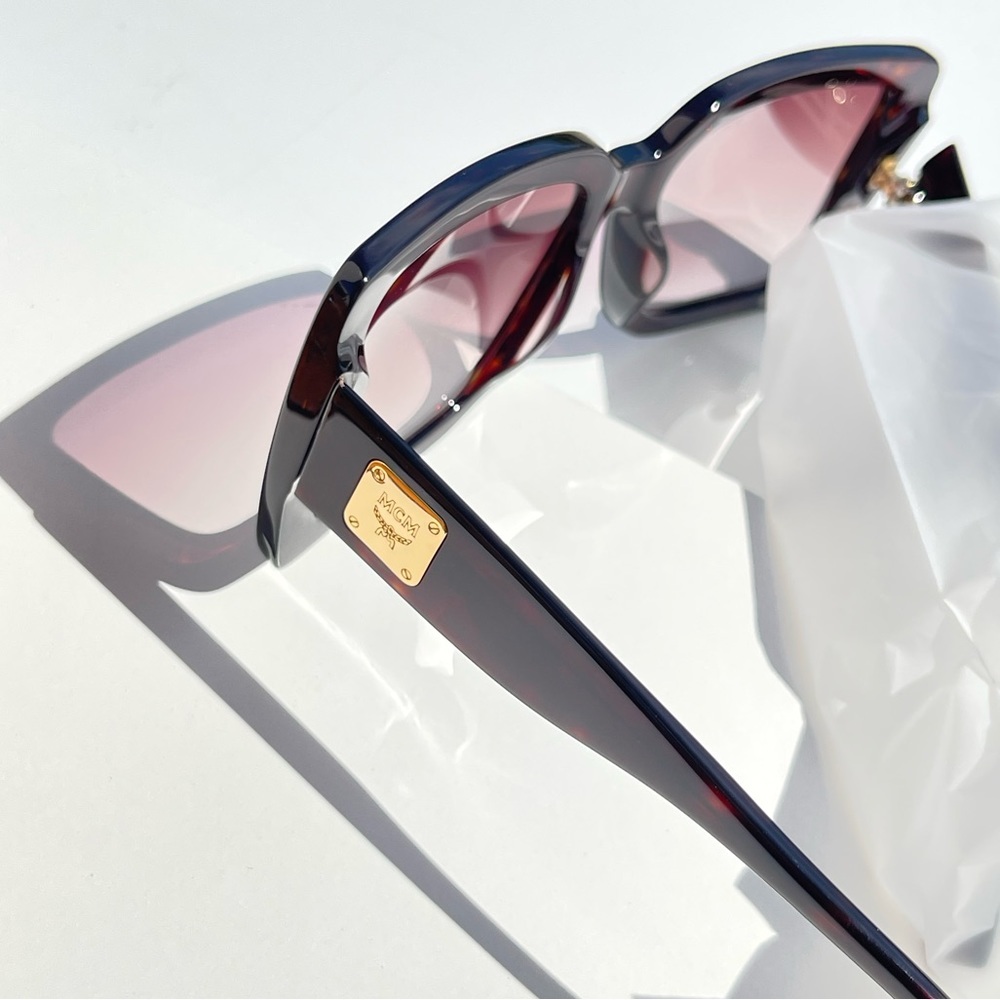 MCM tortoise new authentic sunglasses include case + cloth, lens 54mm - Picture 2 of 9